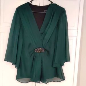 Flutter sleeve green blouse